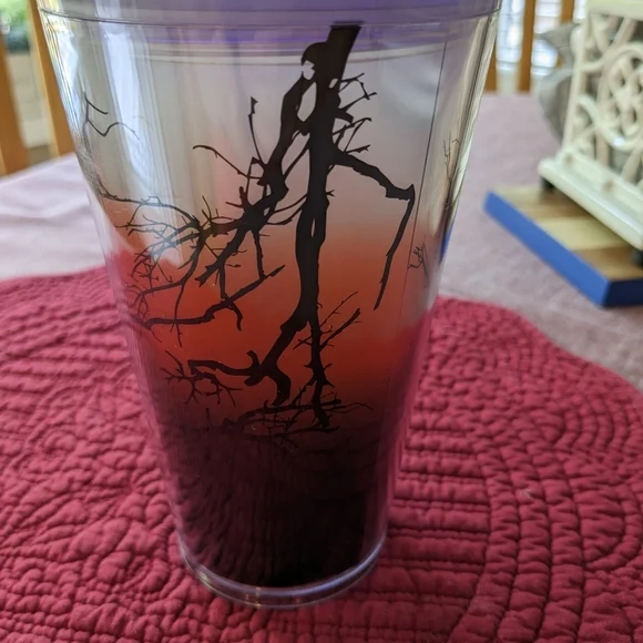 Starbucks Halloween Ltd edition 2022 grande cup no straw black Raven - Picture 3 of 5